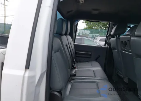 2015 Ford F250 Xl из США, поврежденный, VIN 1FT7W2B68FED50465
